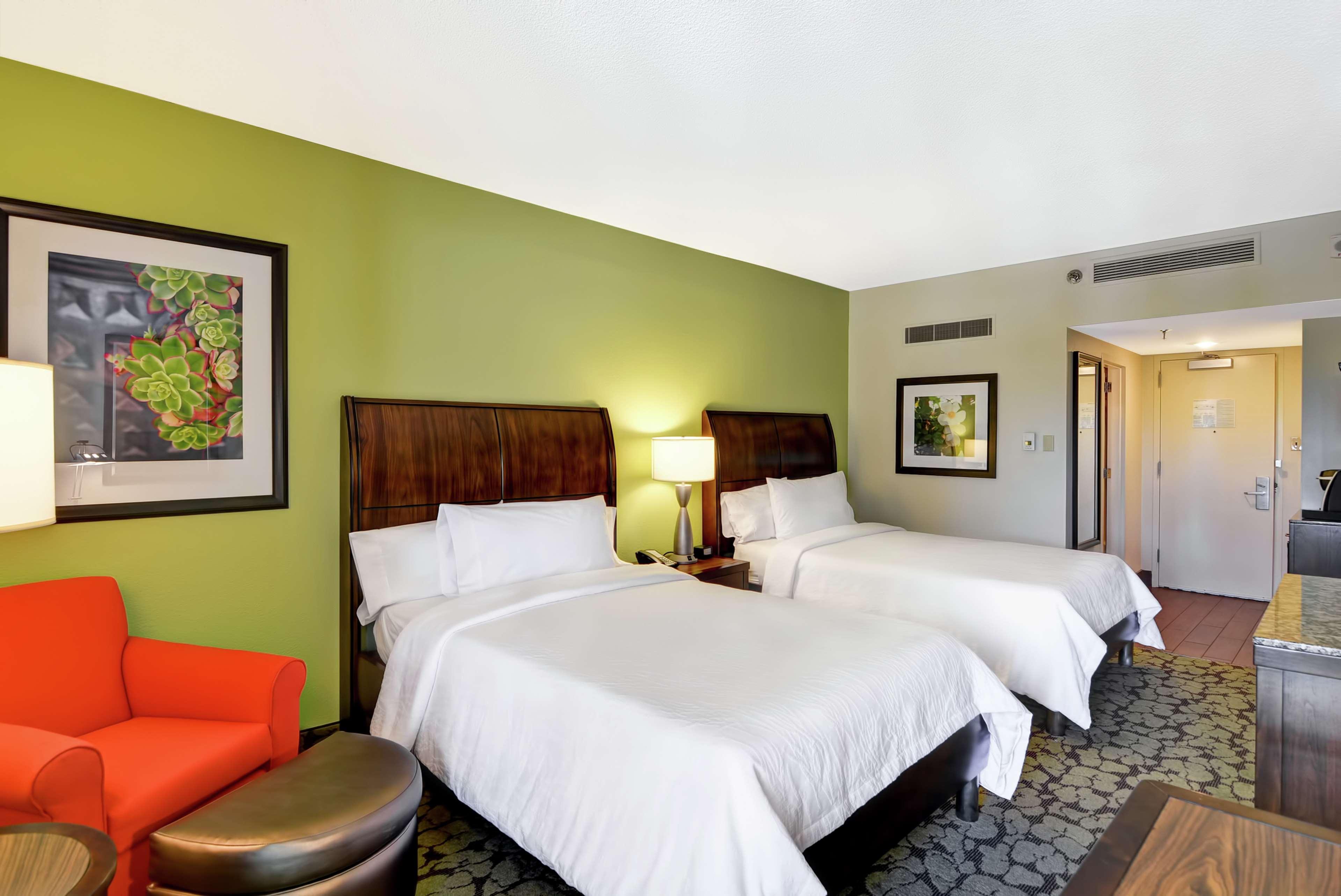 Hilton Garden Inn Phoenix Midtown Экстерьер фото