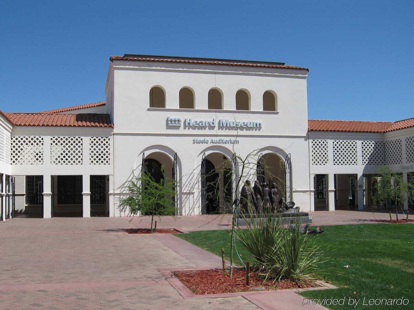 Hilton Garden Inn Phoenix Midtown Экстерьер фото